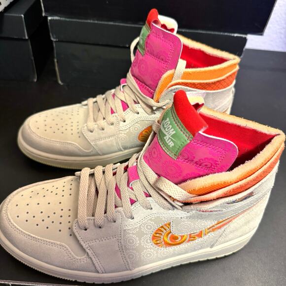 CLEAN Air Jordan 1 High Zoom Air CMFT Somos Familia Size 9Dia de Muertos